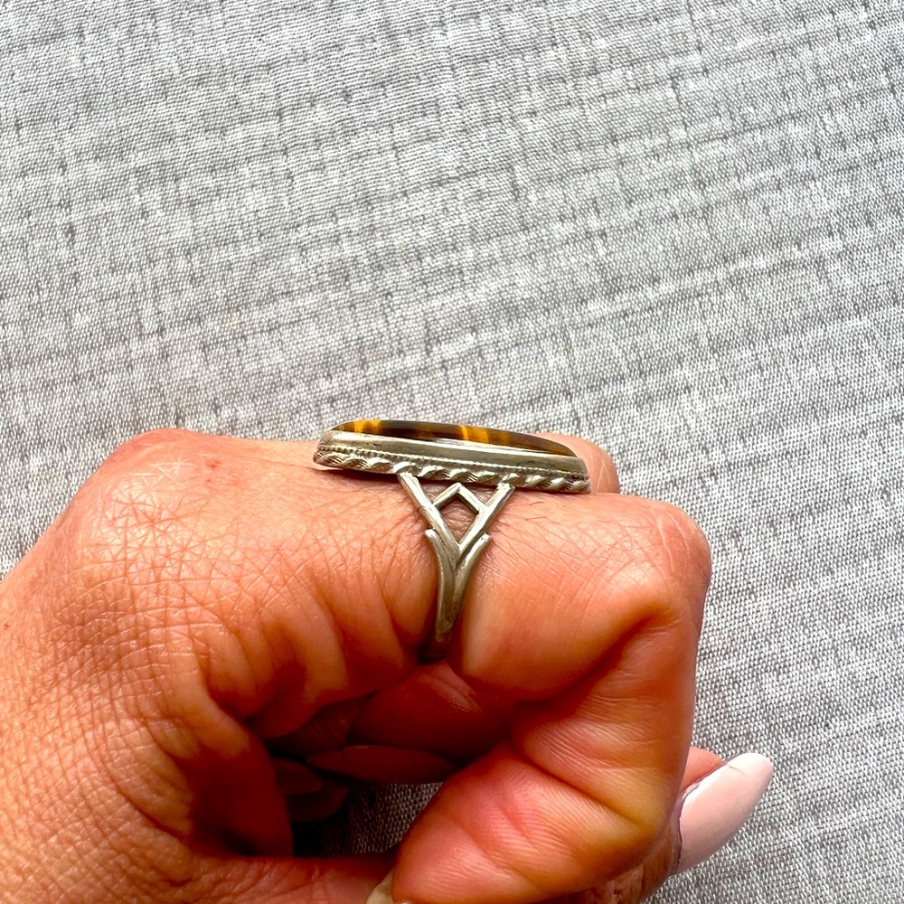 Sterling silver tigers eye ring-size 7 - Picture 4 of 5